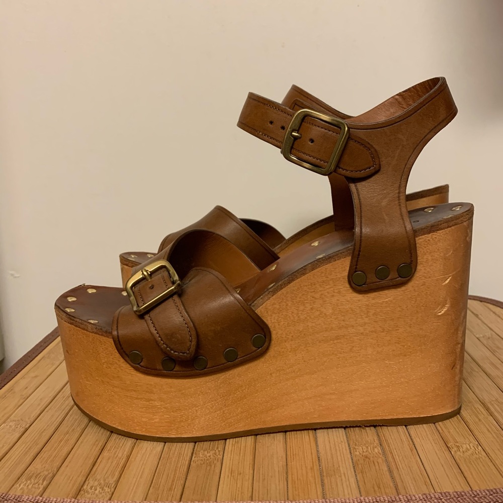 Celine Heels - Picture 2 of 9